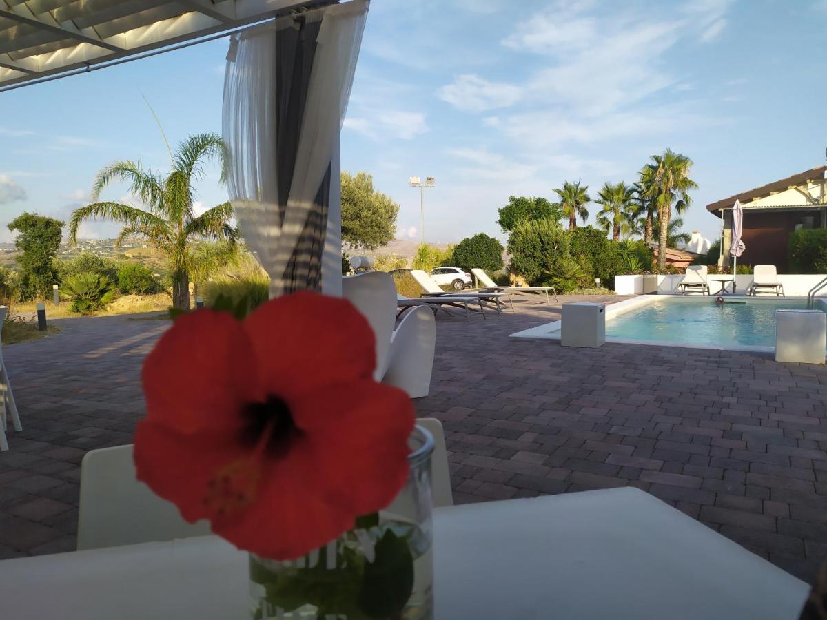 Il Colle Del Rustico Bed & Breakfast อากริเจนโต ภายนอก รูปภาพ