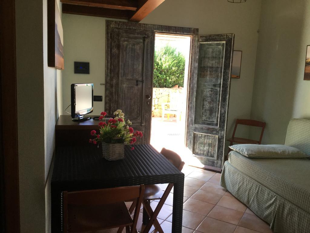 Il Colle Del Rustico Bed & Breakfast อากริเจนโต ภายนอก รูปภาพ