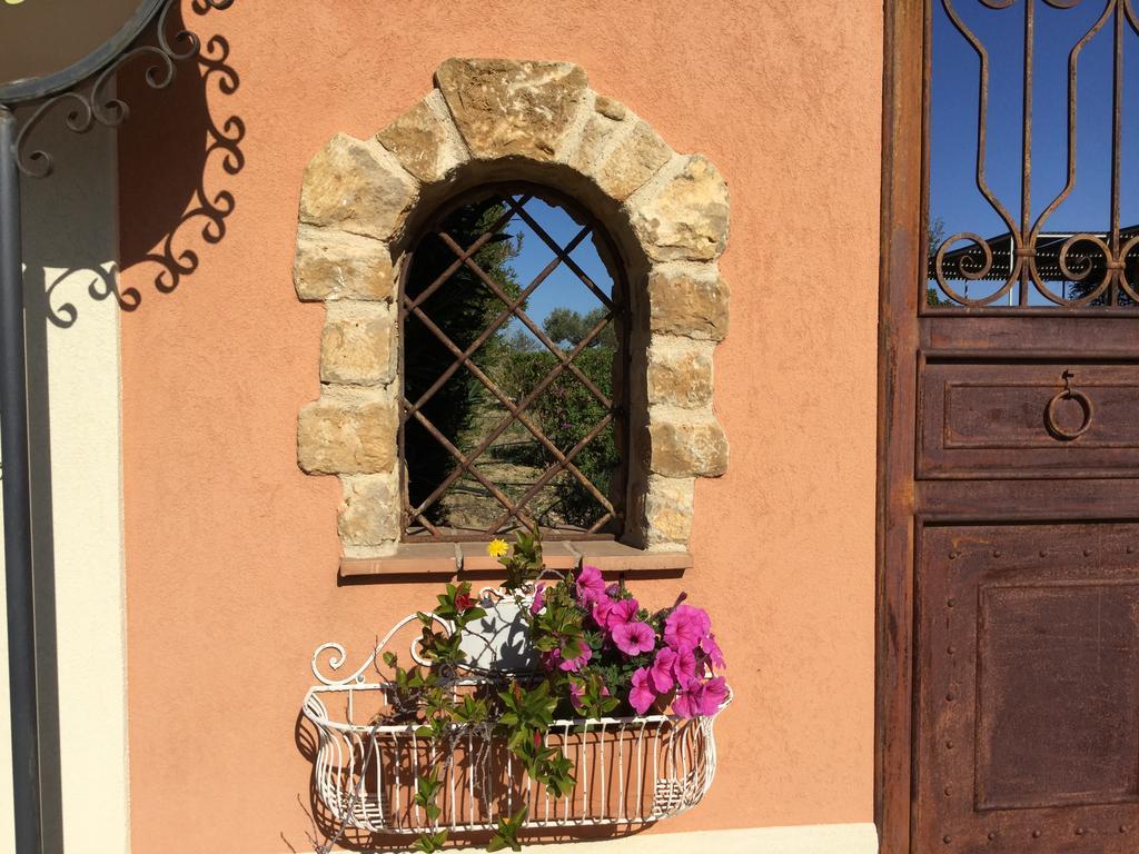 Il Colle Del Rustico Bed & Breakfast อากริเจนโต ภายนอก รูปภาพ