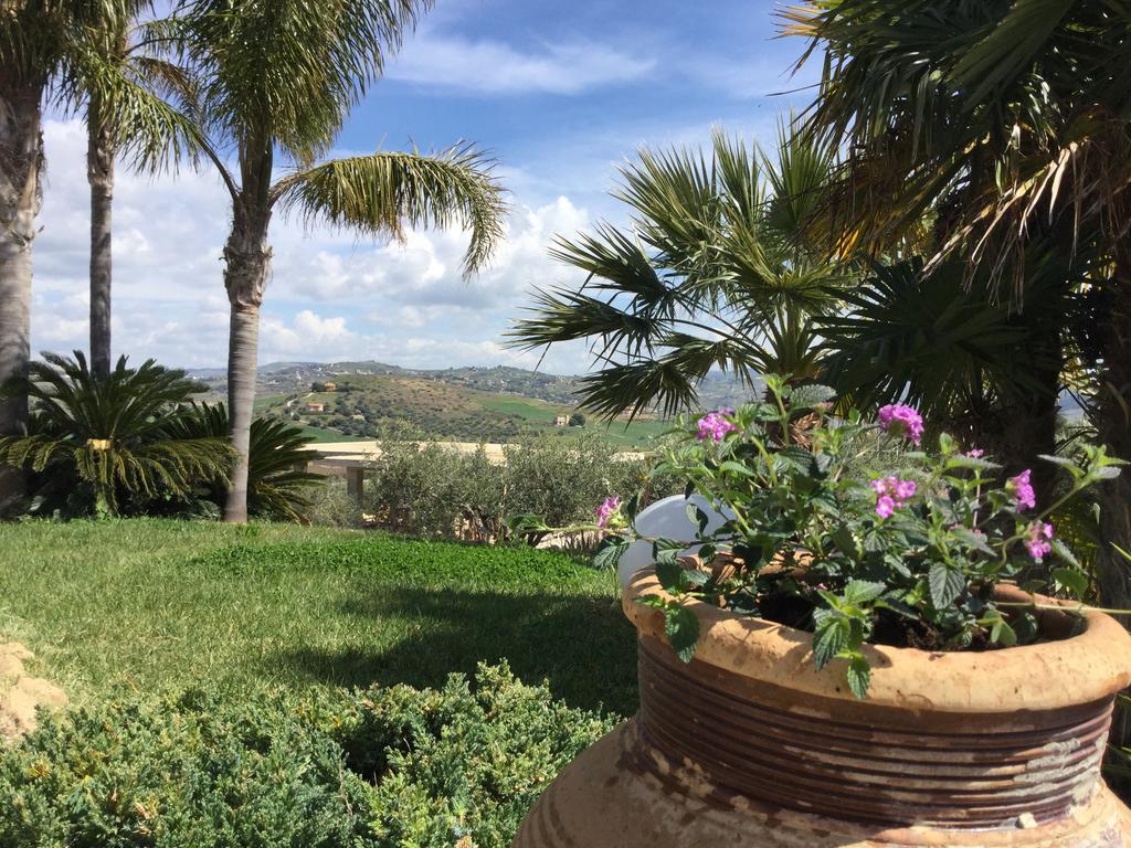 Il Colle Del Rustico Bed & Breakfast อากริเจนโต ภายนอก รูปภาพ
