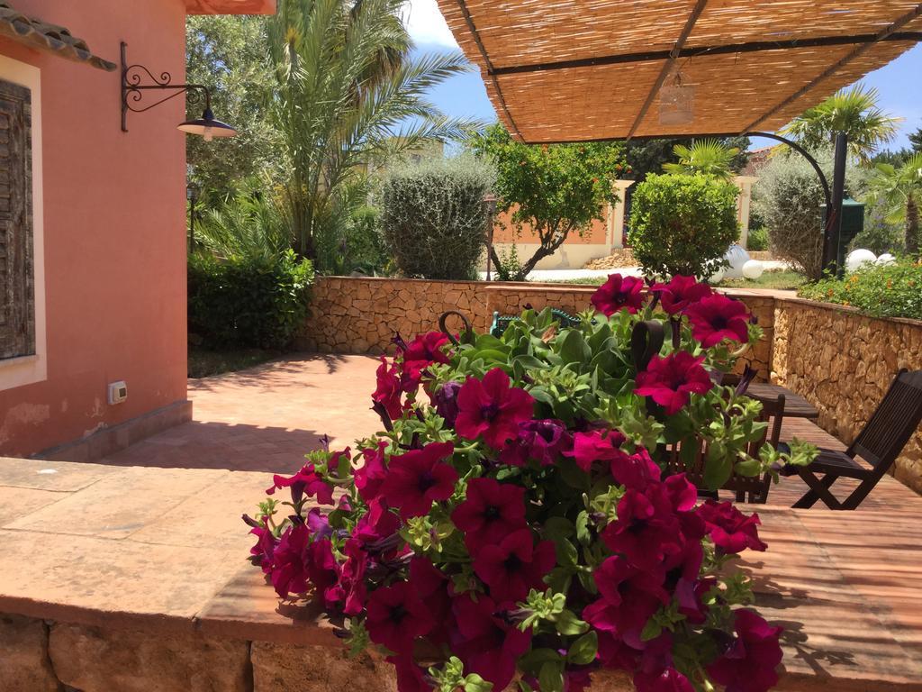 Il Colle Del Rustico Bed & Breakfast อากริเจนโต ภายนอก รูปภาพ
