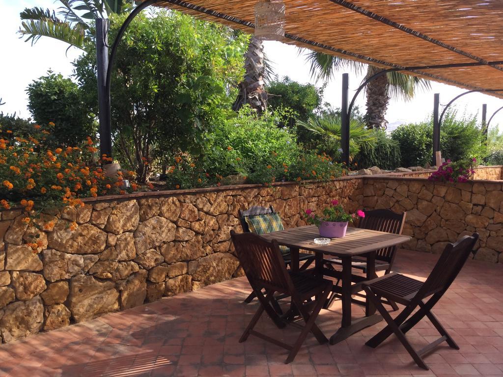 Il Colle Del Rustico Bed & Breakfast อากริเจนโต ภายนอก รูปภาพ