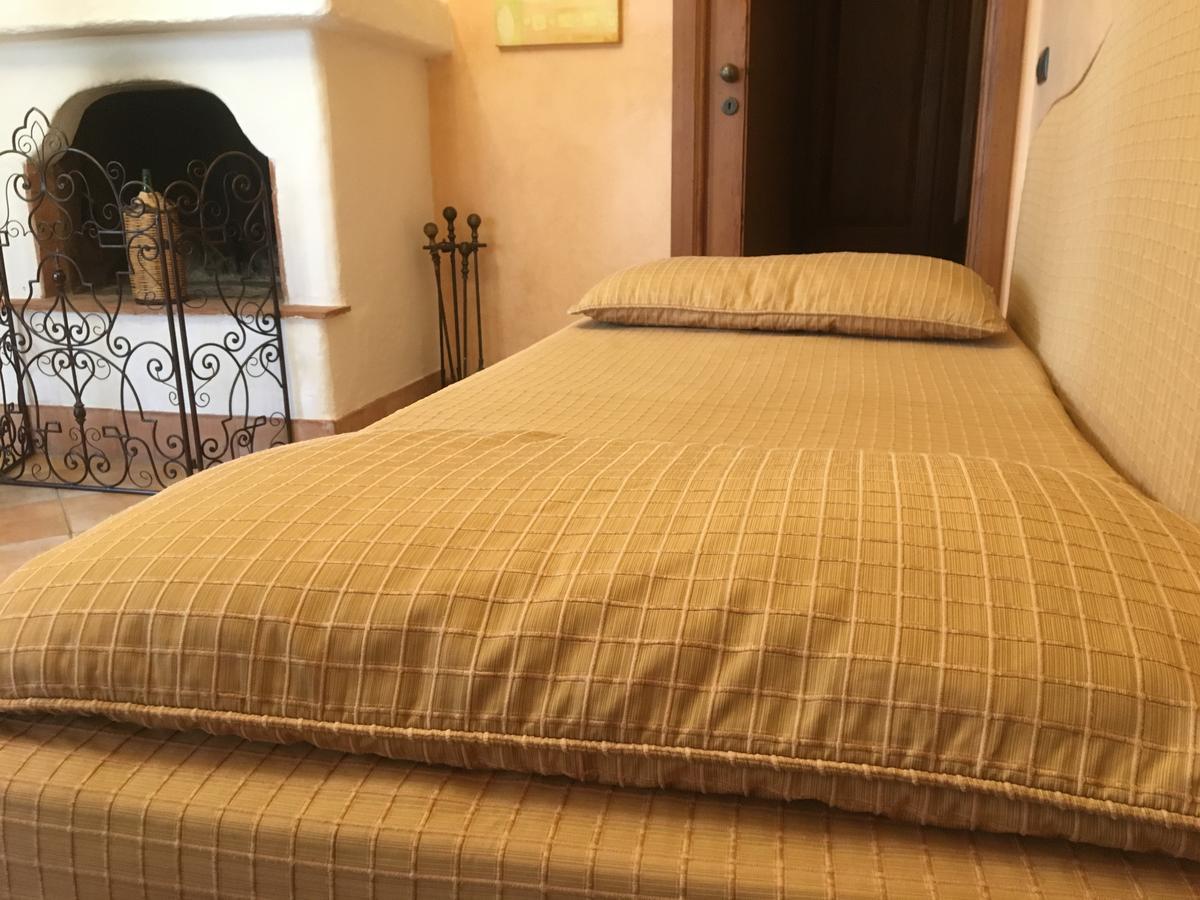 Il Colle Del Rustico Bed & Breakfast อากริเจนโต ภายนอก รูปภาพ